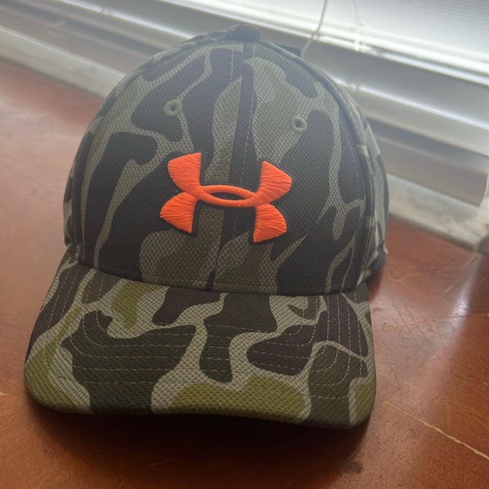 Youth Under Armour baseball hat